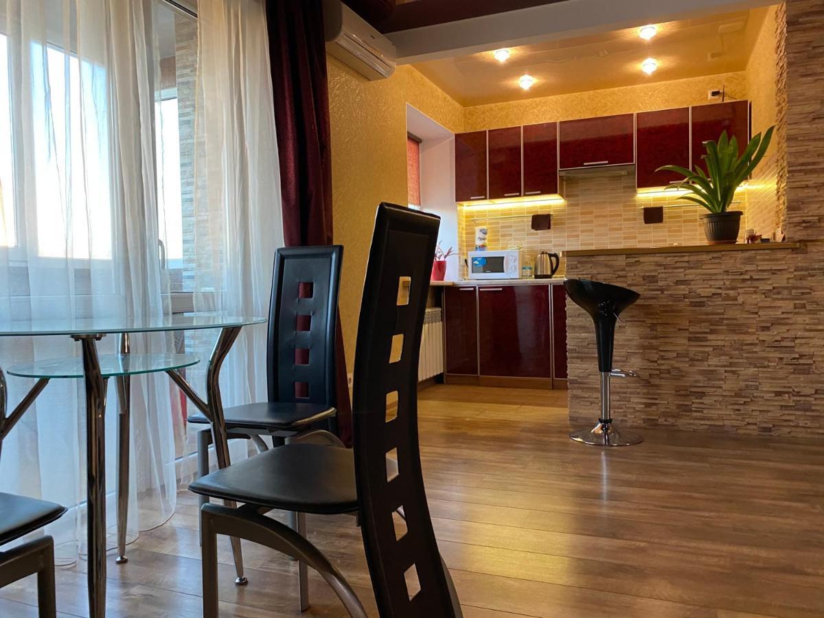 New Apartments With Panoramic Views On Avenue Nauky Harkov Kültér fotó