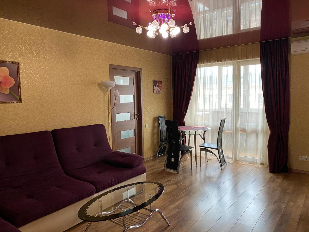 New Apartments With Panoramic Views On Avenue Nauky Harkov Kültér fotó