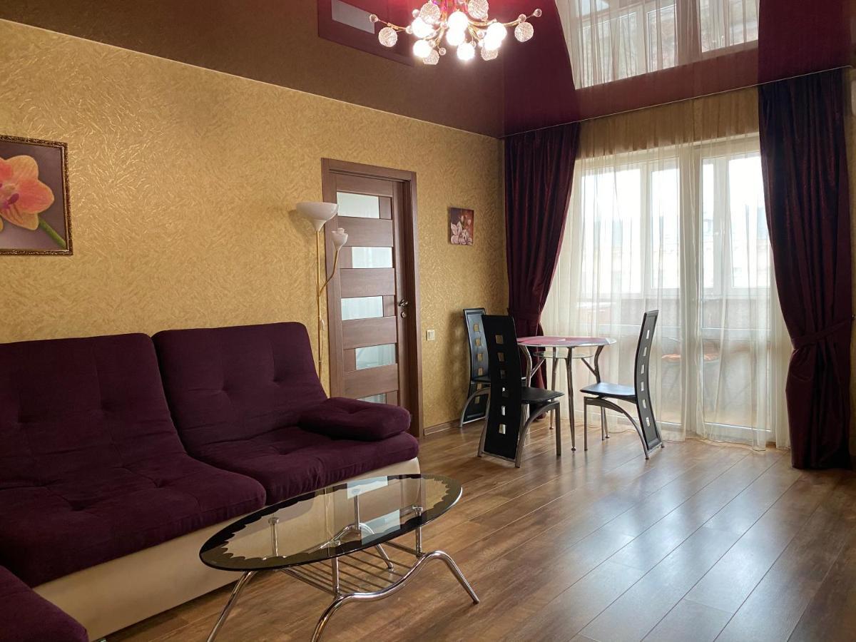 New Apartments With Panoramic Views On Avenue Nauky Harkov Kültér fotó