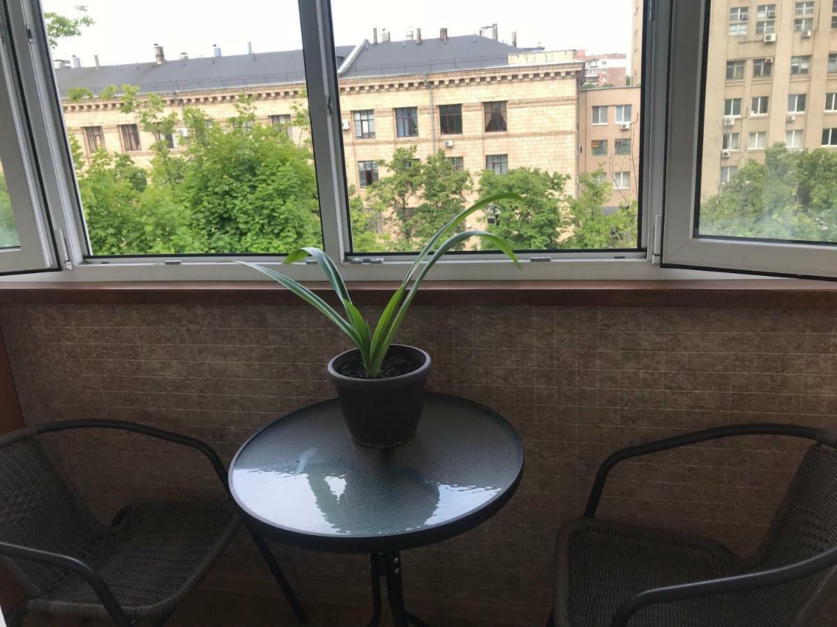 New Apartments With Panoramic Views On Avenue Nauky Harkov Kültér fotó