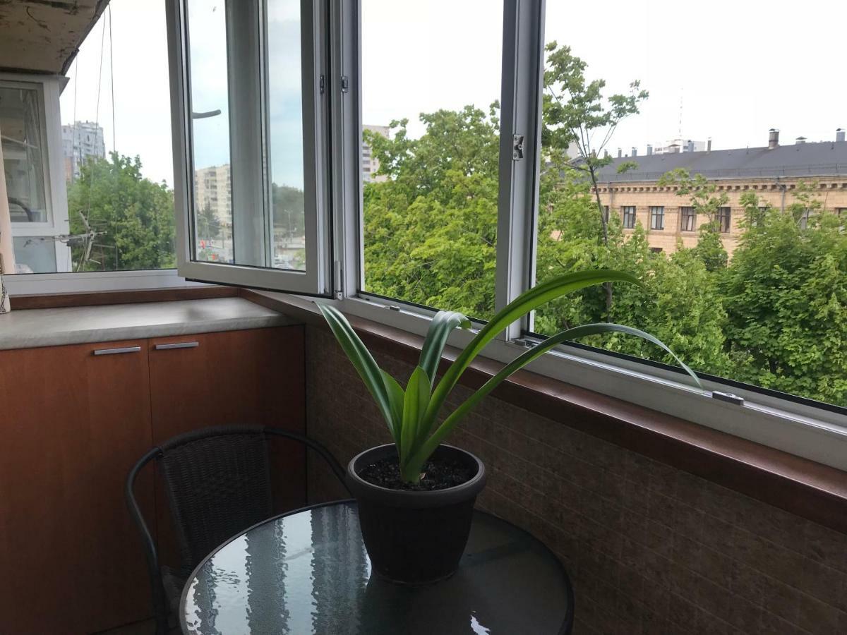 New Apartments With Panoramic Views On Avenue Nauky Harkov Kültér fotó