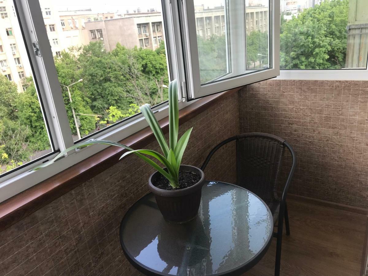 New Apartments With Panoramic Views On Avenue Nauky Harkov Kültér fotó